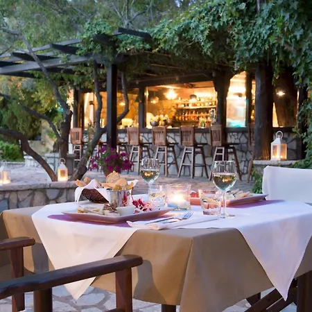 Mousses - Bifamiliare Polymiha Lefkada City